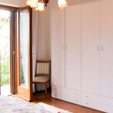 Apartment Locazione Turistica Consolini - Mal 110 *